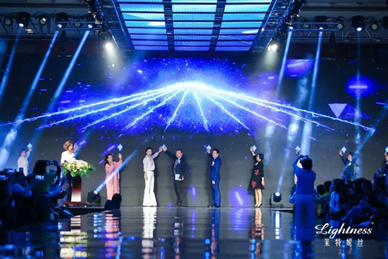 1533200418439280.png image.png